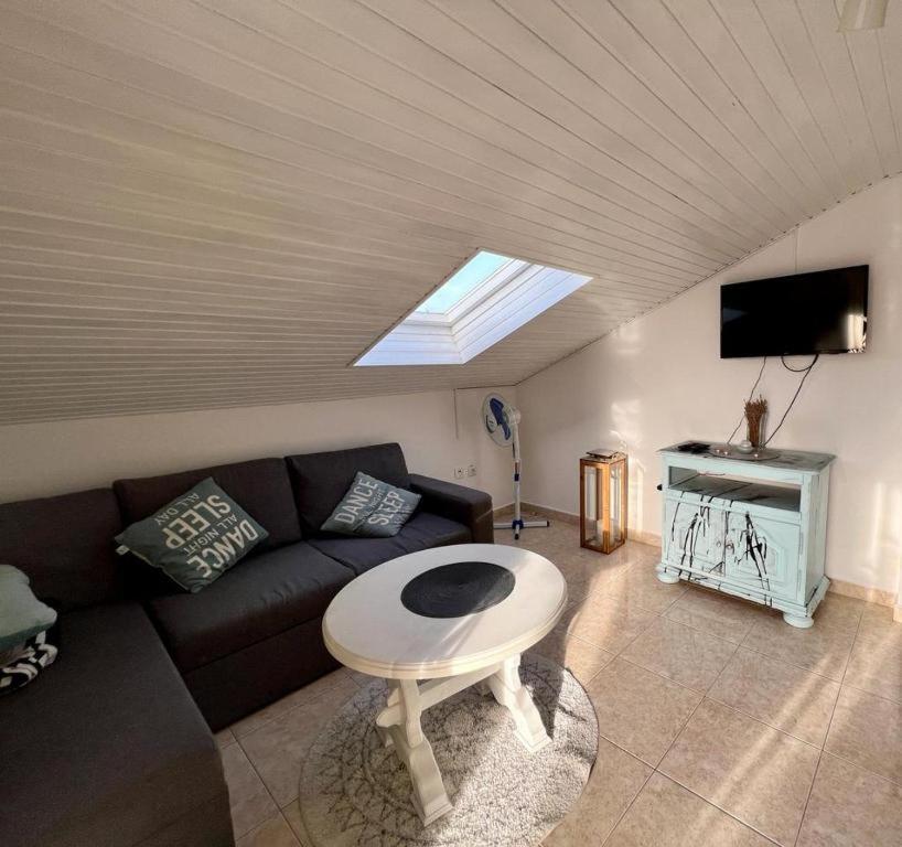 Apartmani Ira Vir Buitenkant foto