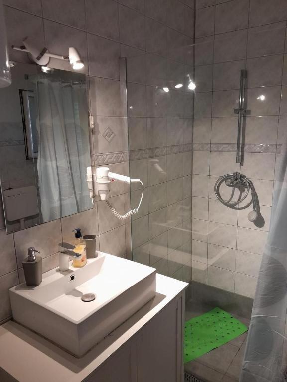 Apartmani Ira Vir Kamer foto